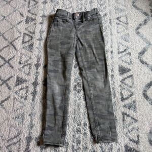 Abercrombie Camo Skinny Jean